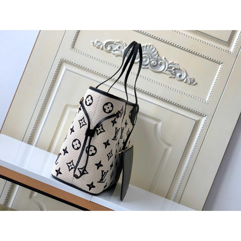 l**is V*t*n neverfull mm white and black