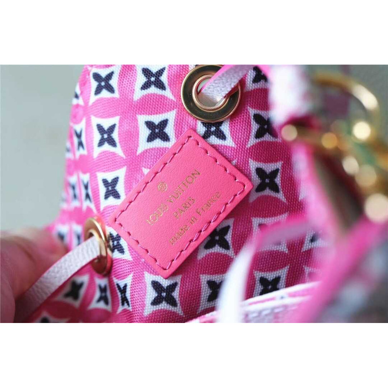 l**is V*t*n lv by the pool néonoé bb pink