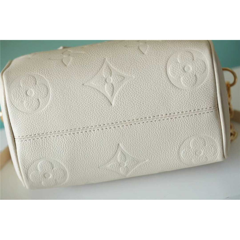 l**is V*t*n speedy 25 white