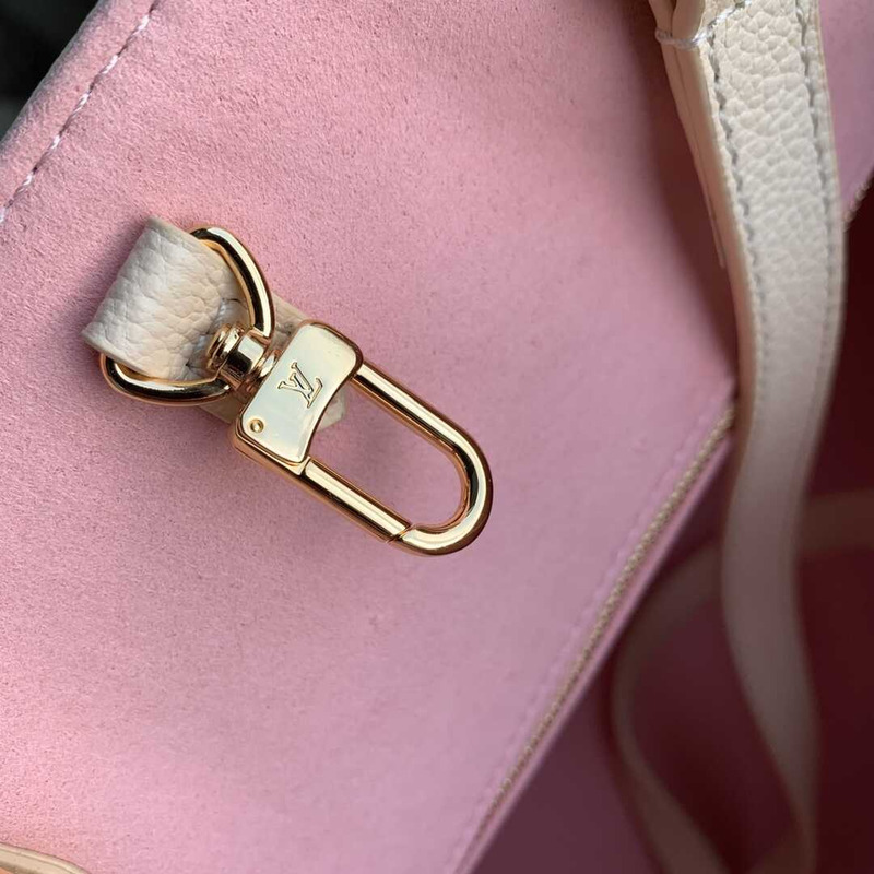 l**is V*t*n x yayoi kusama monogram white