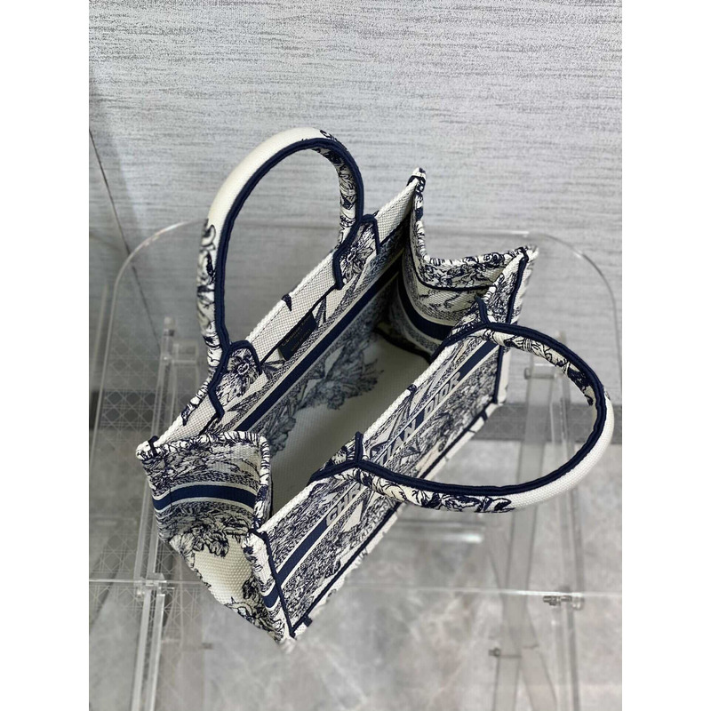 D*or small D*or book tote rêve d\