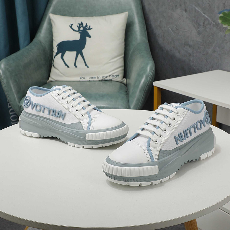 l**is V*t*n lv squad sneaker light blue