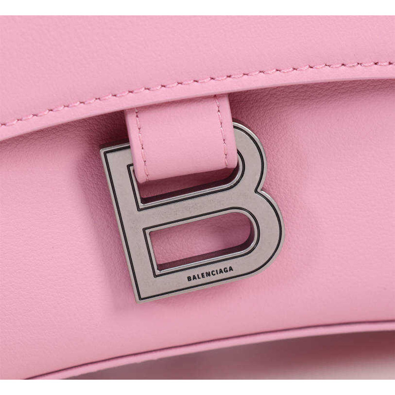 Ba*len*cia*ga women\