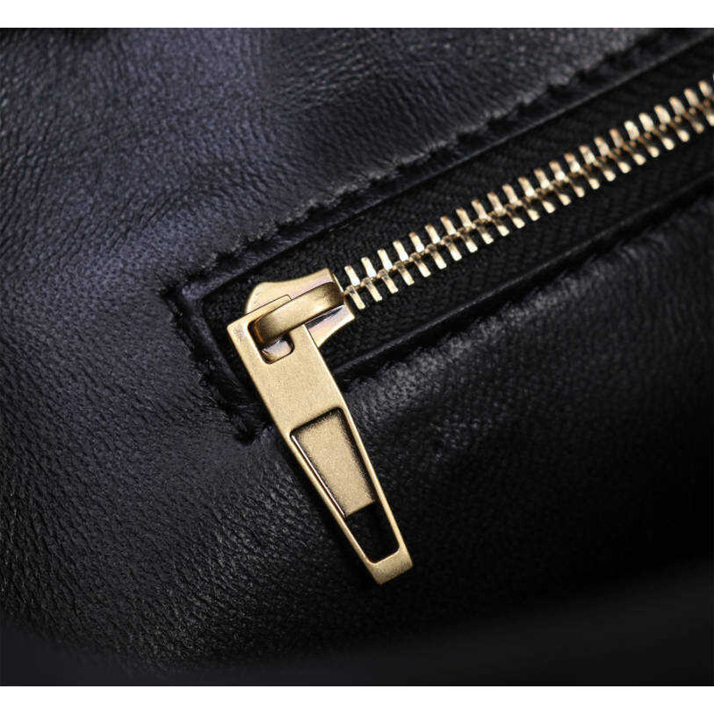 Ba*len*cia*ga women\