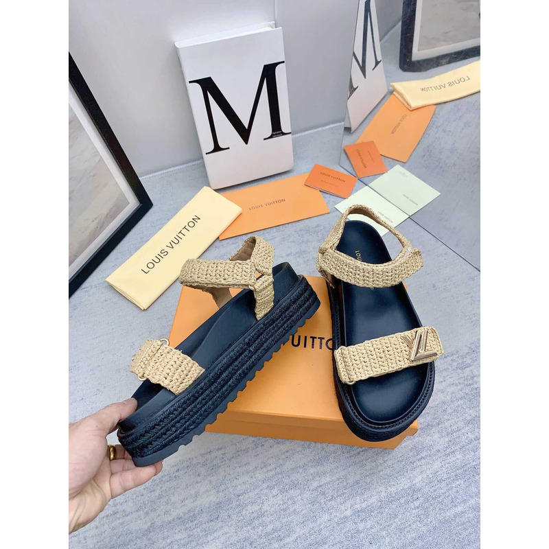 l**is V*t*n cordoba flat comfort sandal beige