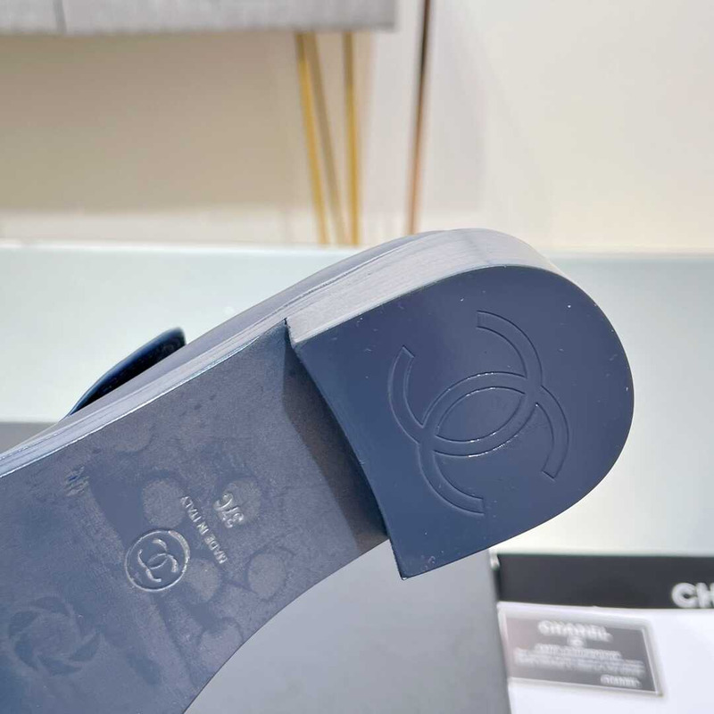 Ch*el large cc calfskin loafer dark blue