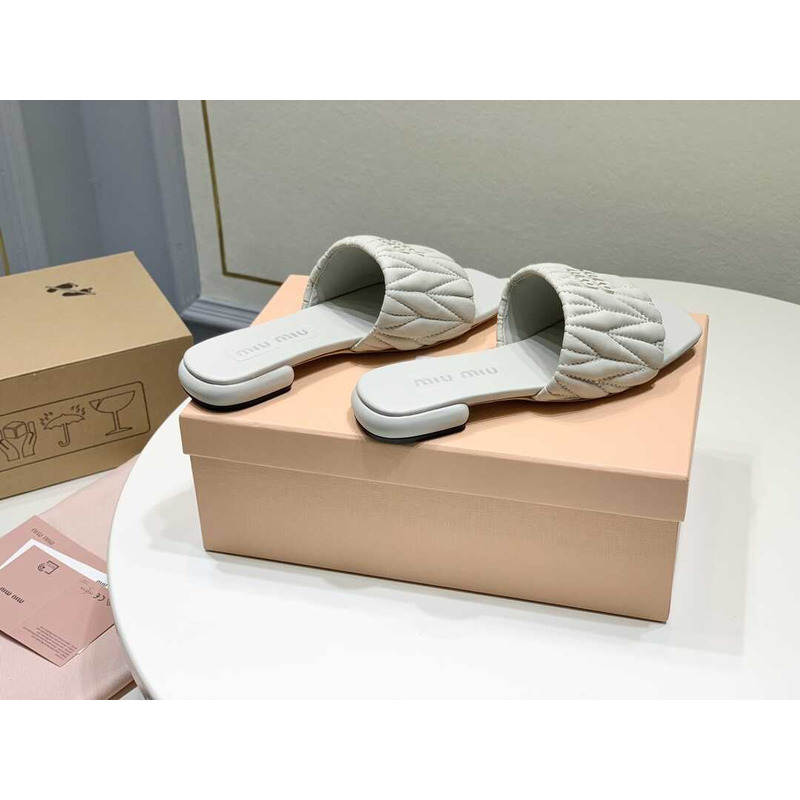 Miu Miu Matelassé Slipper Sandal In Soft Suede Gray