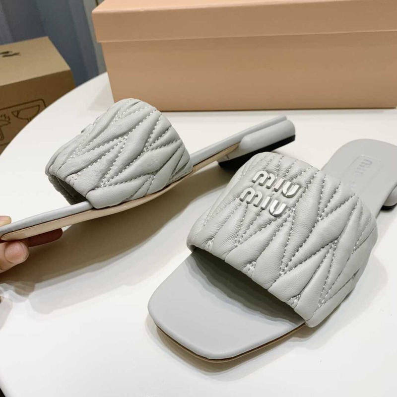 Miu Miu Matelassé Slipper Sandal In Soft Suede Gray