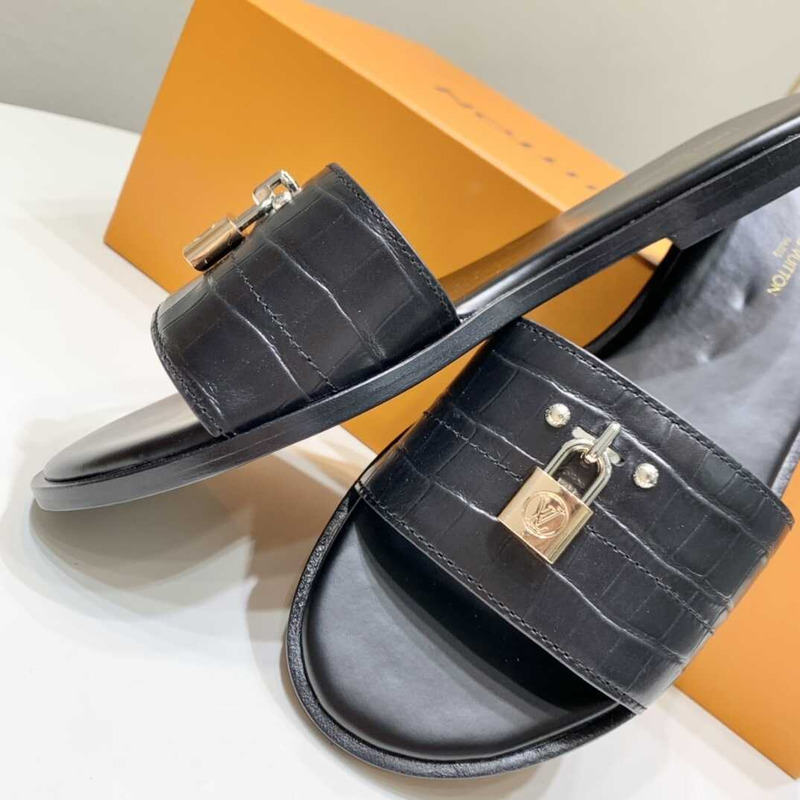 l**is V*t*n lock it flat mule in cognac black