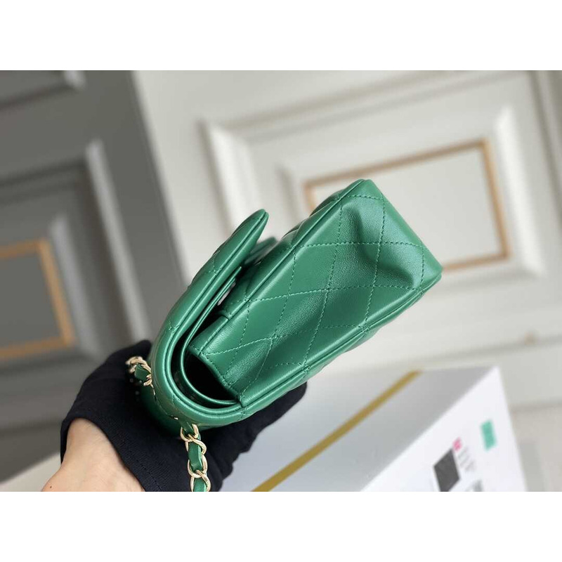 Ch*el iridescent green quilted lambskin medium classic double flap gold hardware