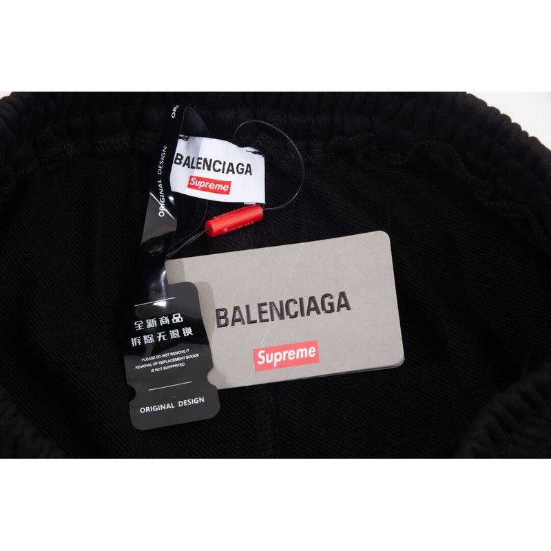 ba*len*cia*ga×S*p*e shorts black