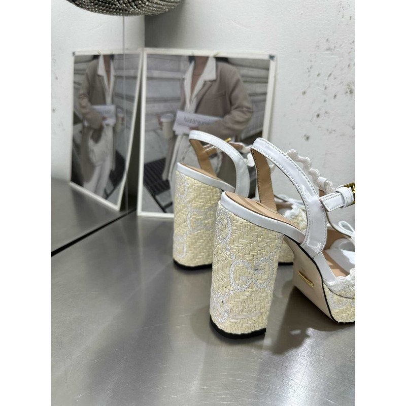 g*u*i gg S*p*e platform heeled sandals white