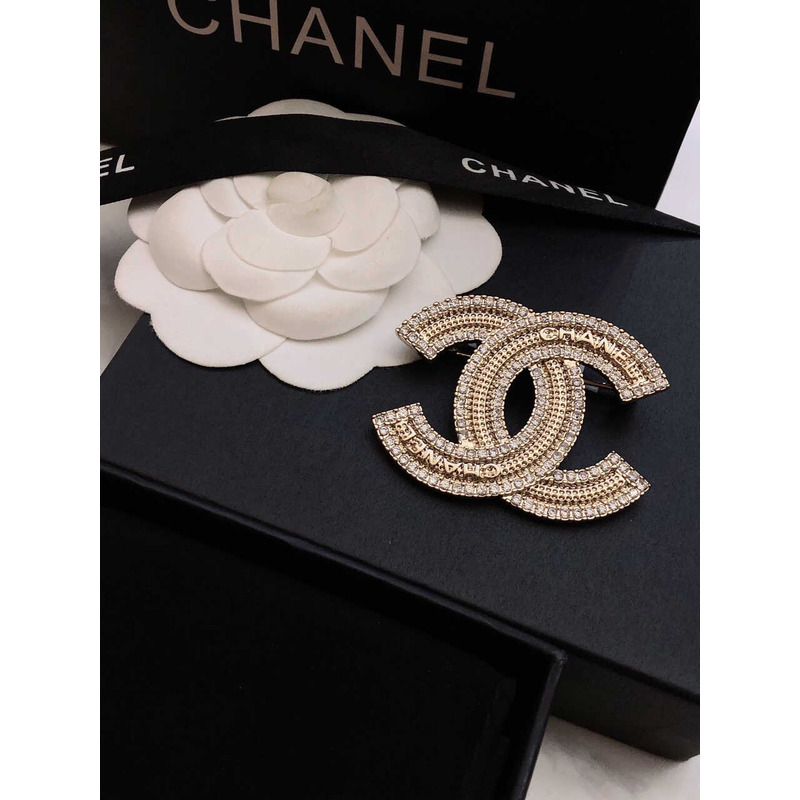 Ch*el cc crystal brooch