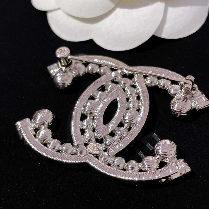 Ch*el cc crystal brooch