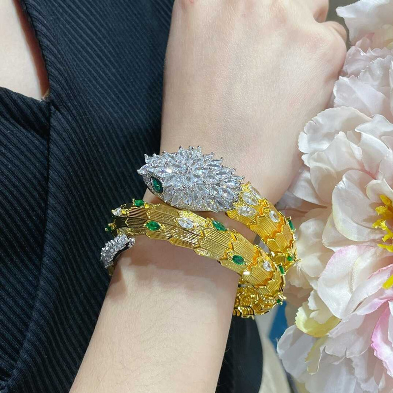 b*l*ai Di*m*nd serpenti snake bracelet