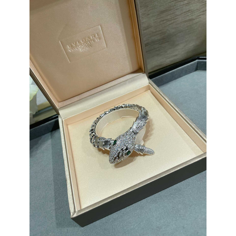 b*l*ai Di*m*nd serpenti snake bracelet