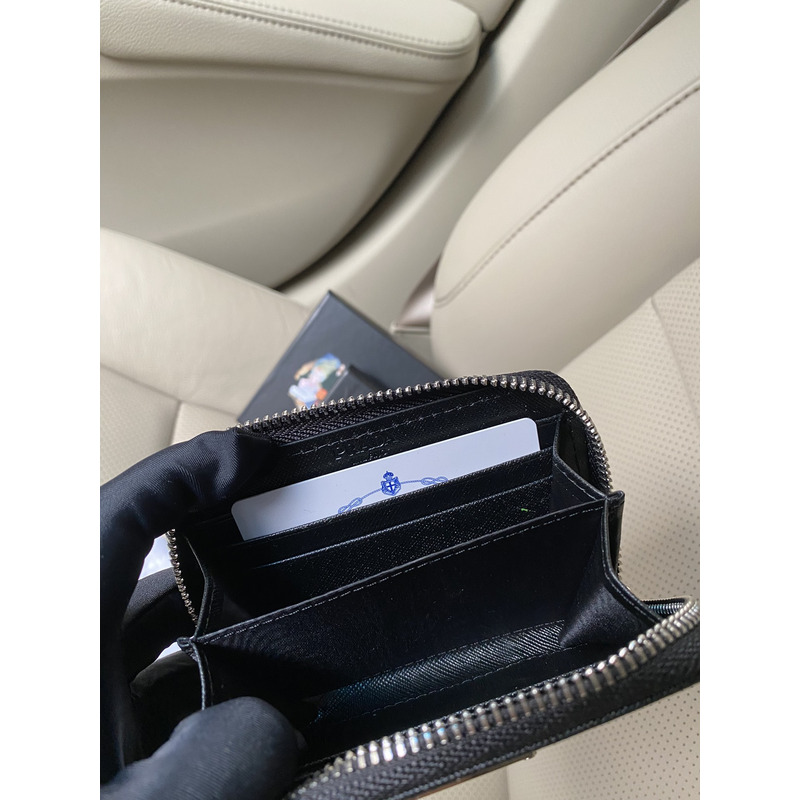 Pra*a leather zip wallet black