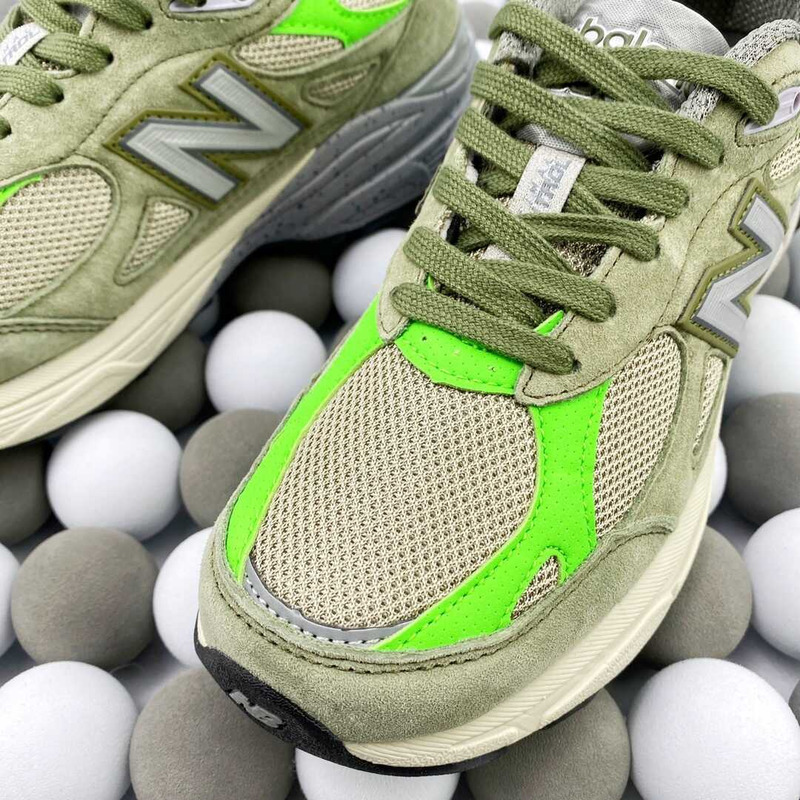 New Balance 990v3 Patta Keep Your Family Close (TD)