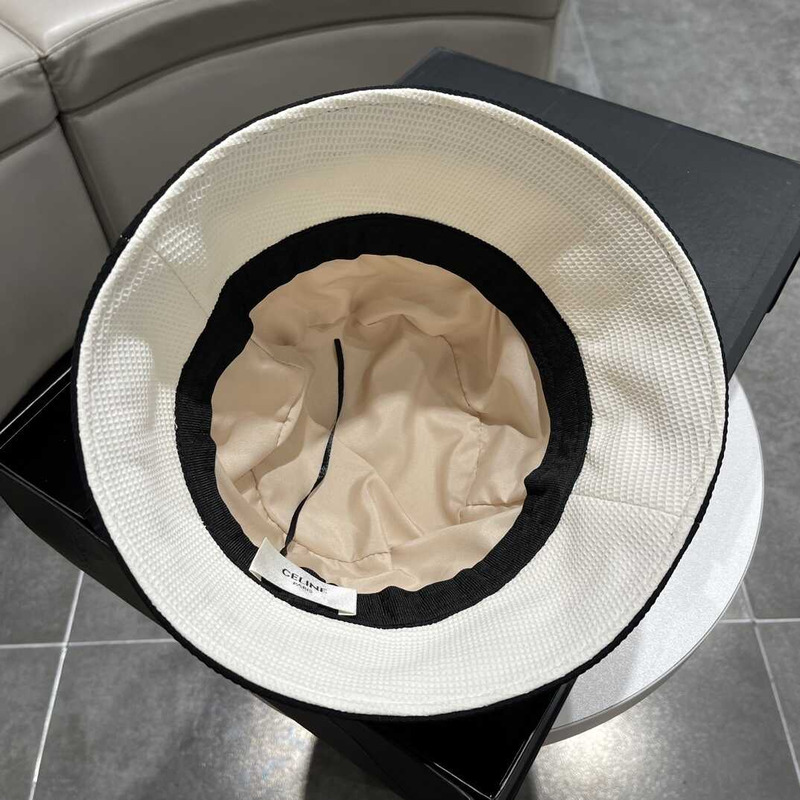 Ce**e bucket hat white