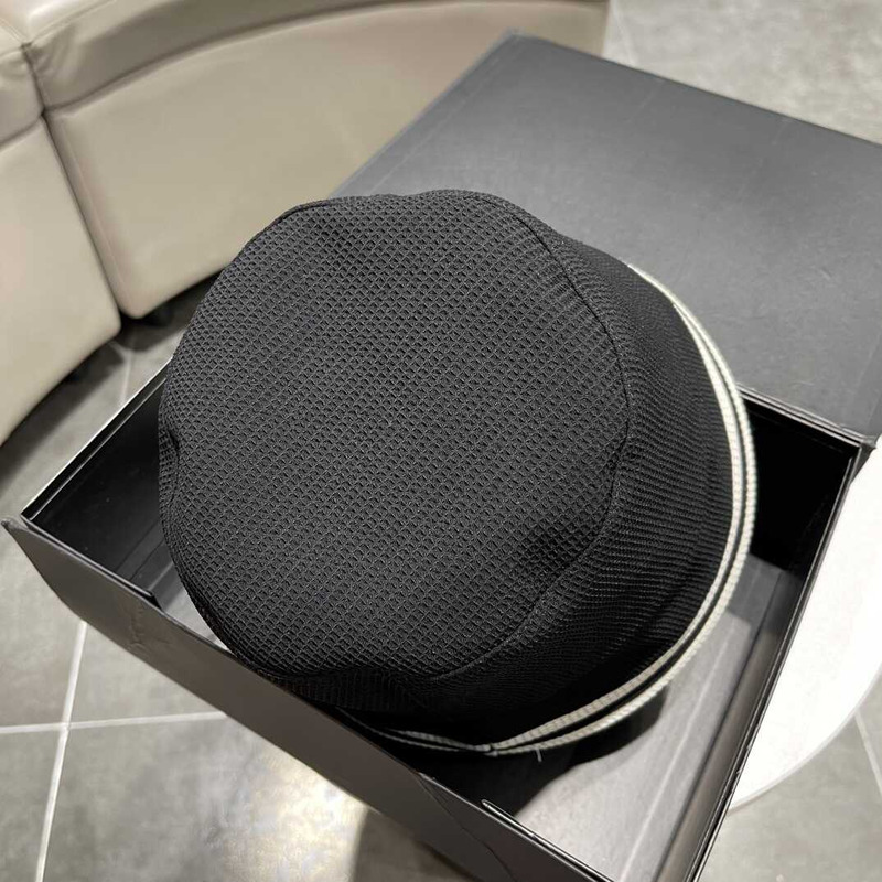 Ce**e bucket hat black