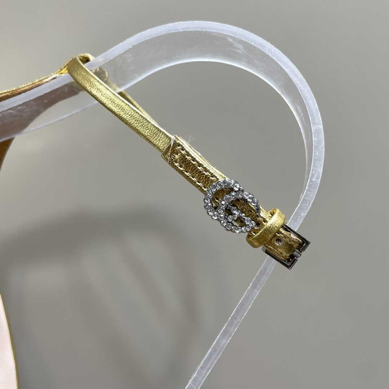 G*u*i stiletto heels gold