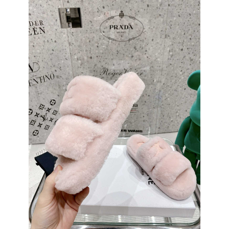 Ce**e open toe platform rubber sole casual style unisex faux fur pink