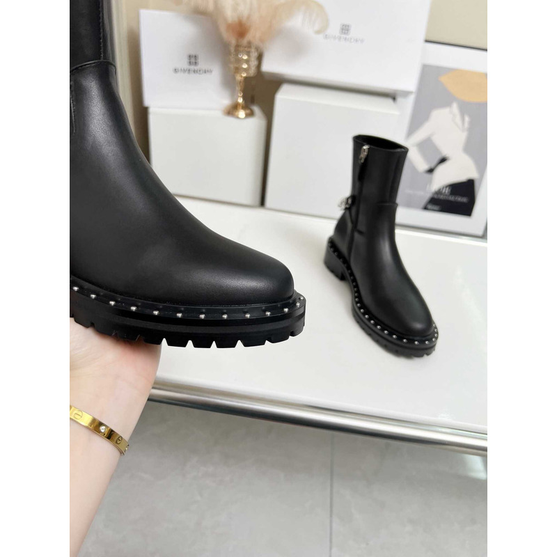 Givenchy Chain Boots Black