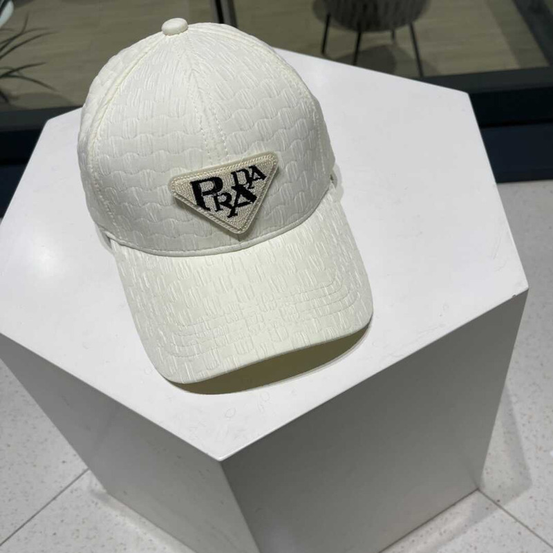 Pra*a  baseball cap with logo white
