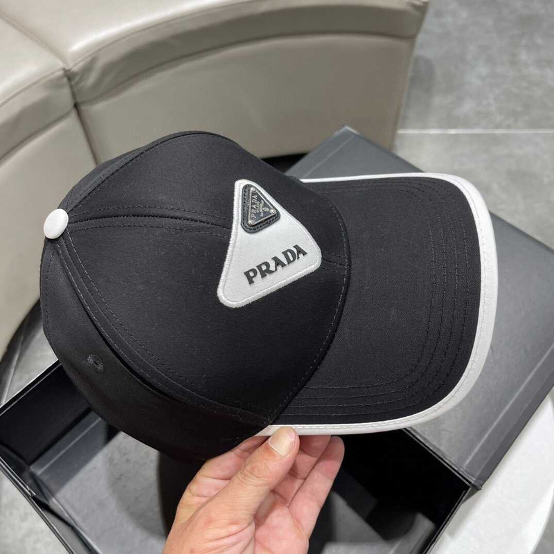 Pra*a  baseball cap with logo black