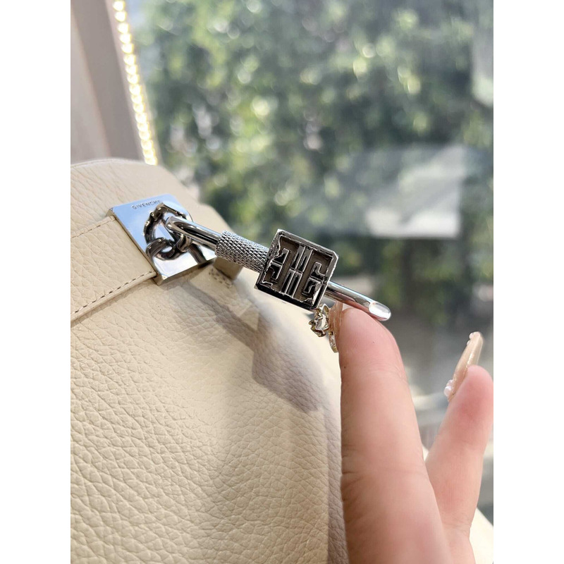 G*u*i shark lock leather knee-high boots white