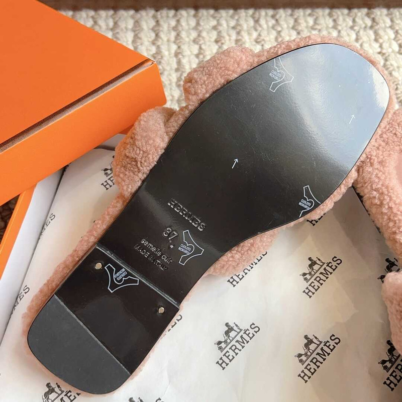 H**mes classic h faux fur slippers nude pink