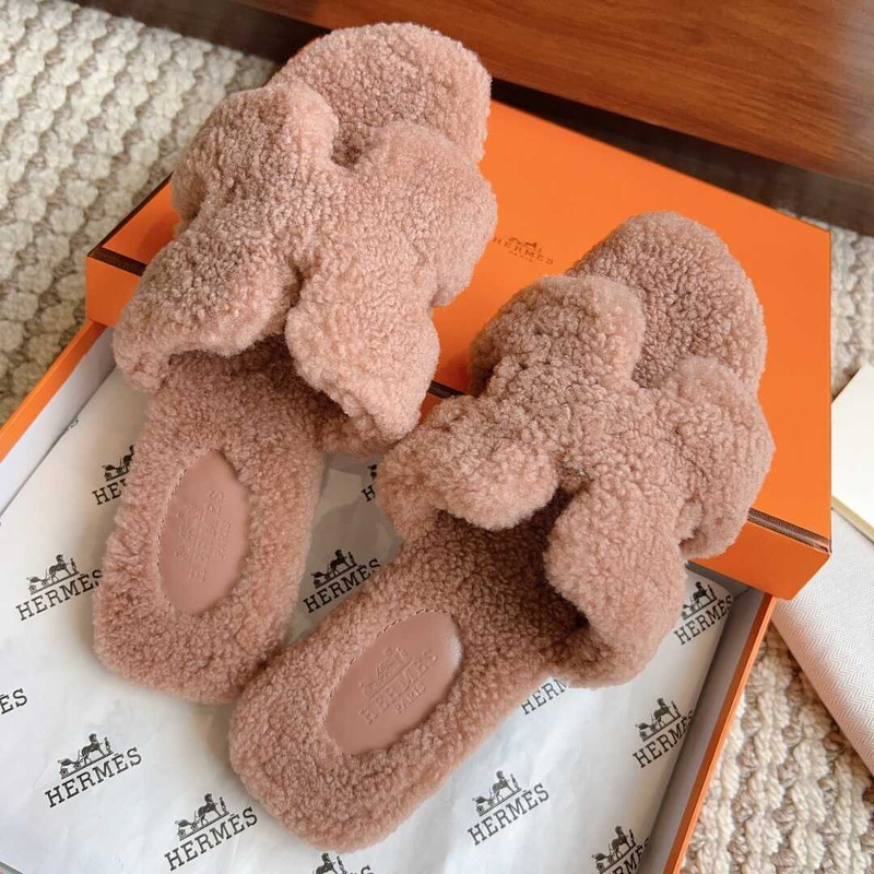 H**mes classic h faux fur slippers nude pink