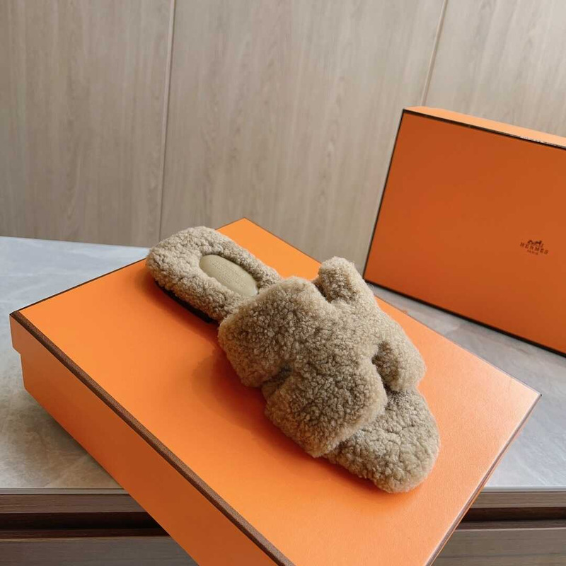 H**mes classic h faux fur slippers coffee