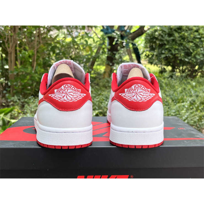 Air Jordan 1 Low OG “University Red”