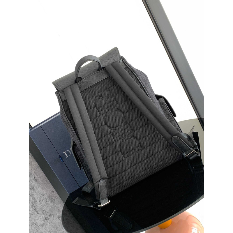 D*or saddle rucksack dark blue grained-leather (calf)