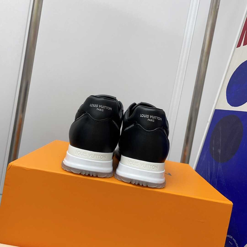 l**is V*t*n run away sneaker black