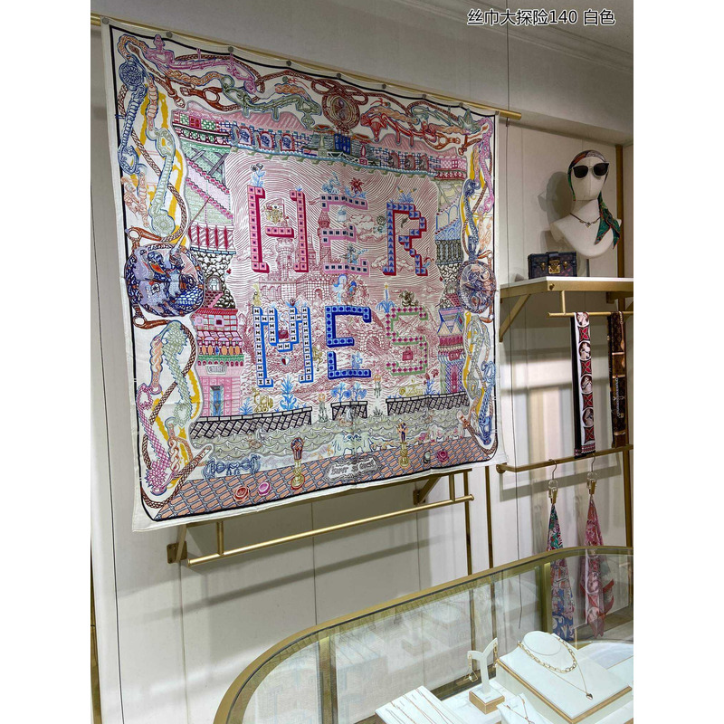 H**mes costume de fete square scarf white