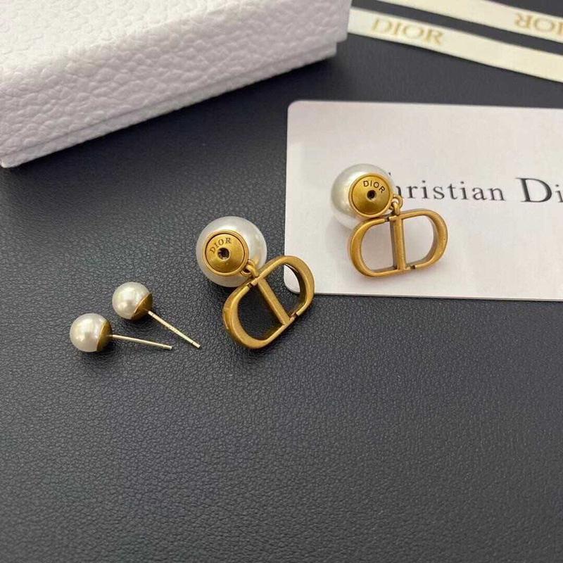 D*or monogrammed pearl stud earrings