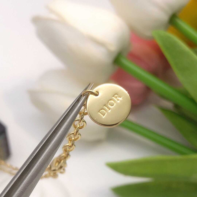 D*or crystal and pearl necklace