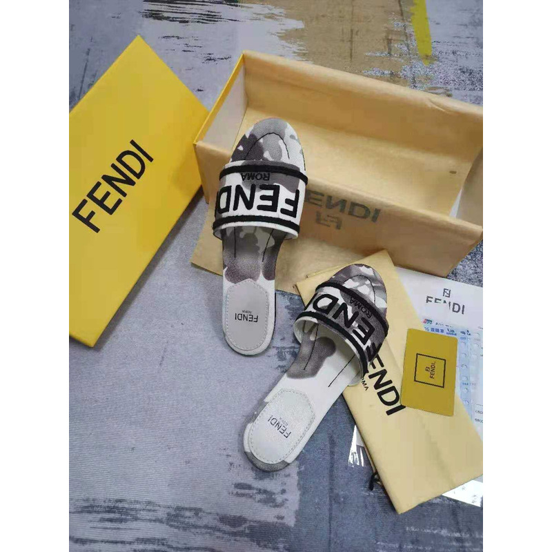 F**di sign canvas sandals black
