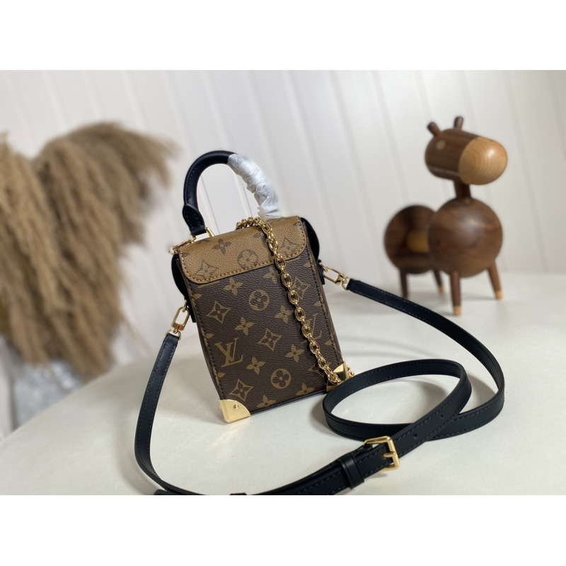 l**is V*t*n camera box