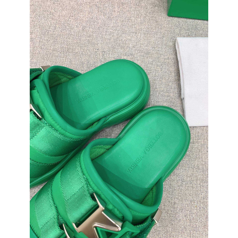 Bo*te*ga ve*ne*ta flash flat sandals green