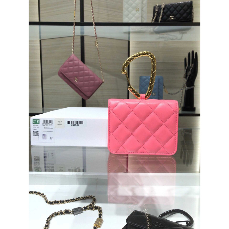 Ch*el jewel hook card holder pink