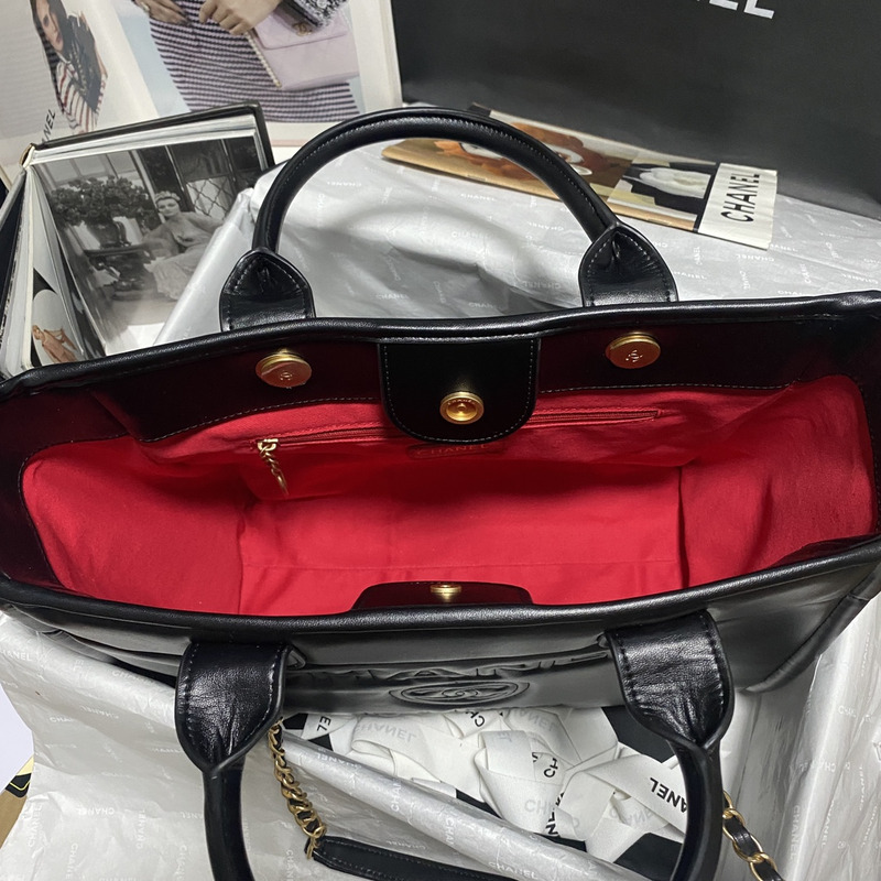 Ch*el tote calfskin & gold-tone metal black