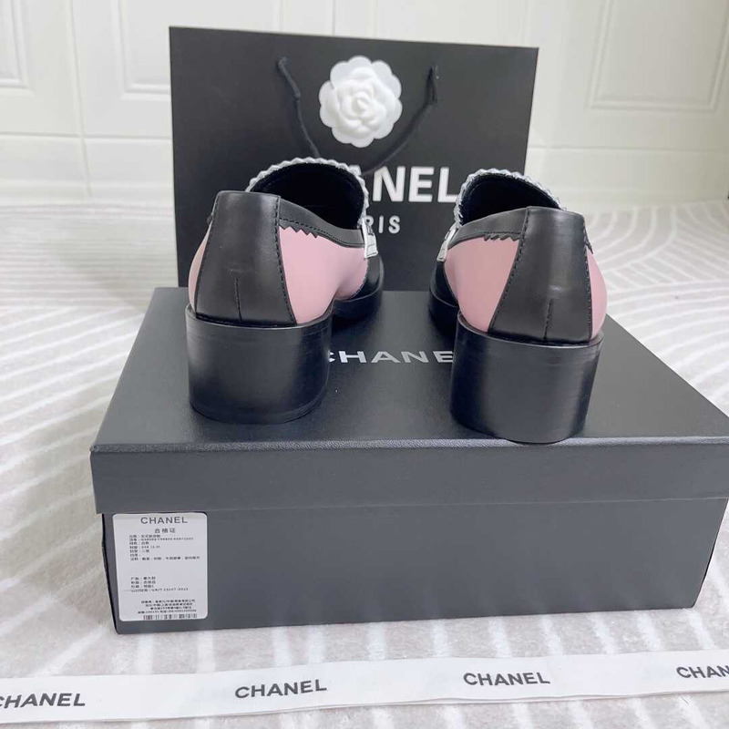 Ch*el loafers calfskin white, black & pink