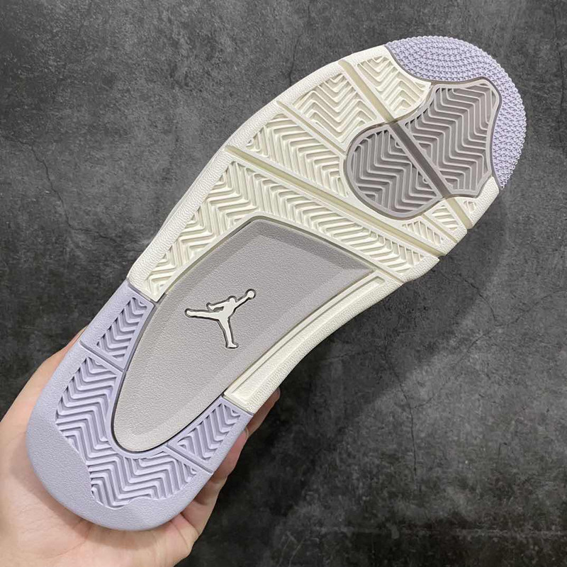 Jordan 4 Retro Frozen Moments