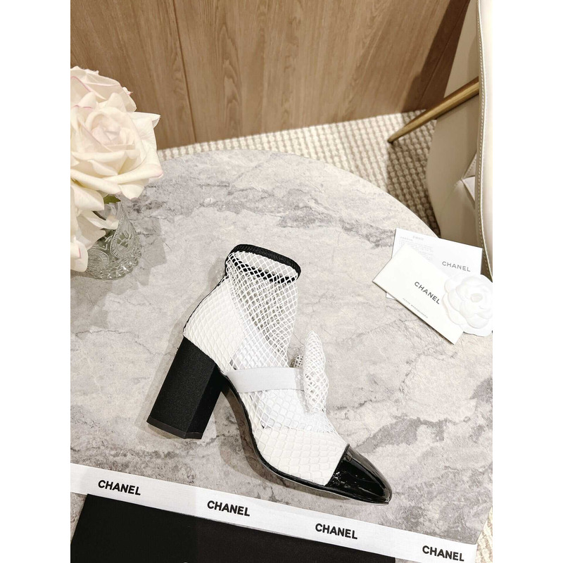 Ch*el mary janes resille,kid suede&patent calfskin white