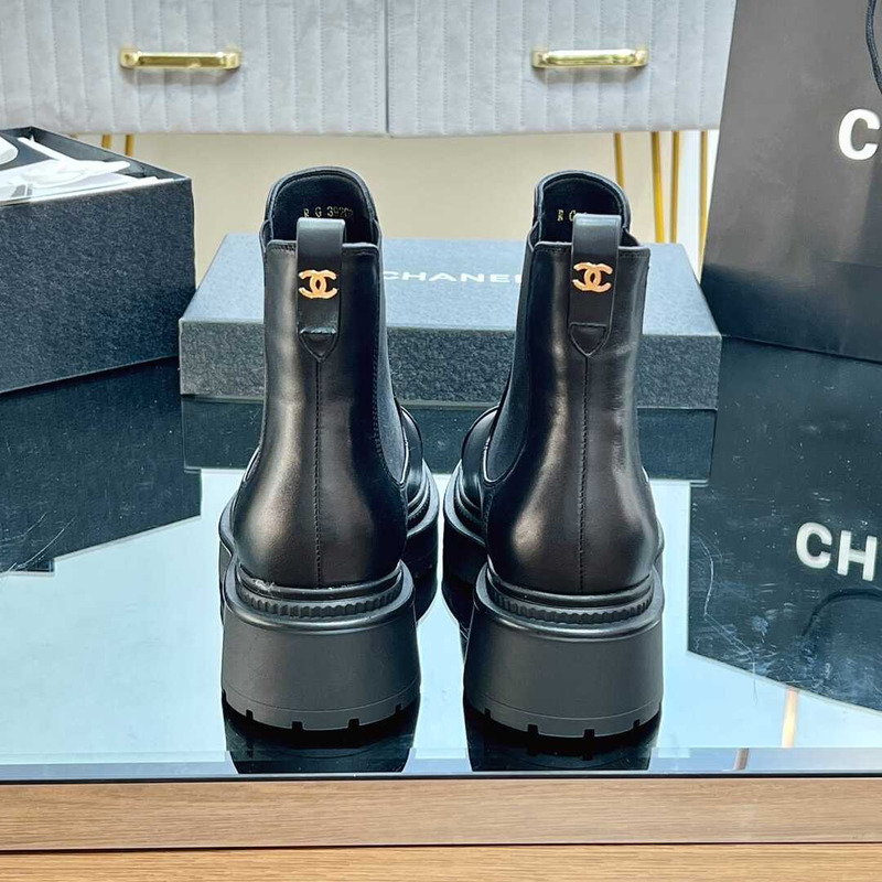 Ch*el calfskin cc logo chelsea boots black