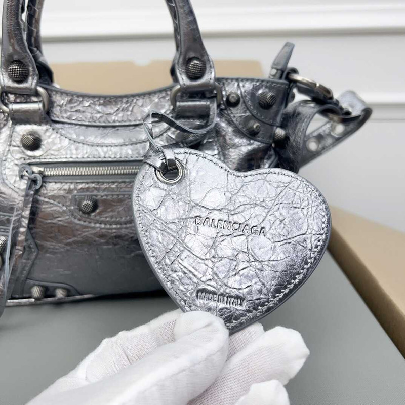 Ba*len*cia*ga neo cagole handbag xs silver
