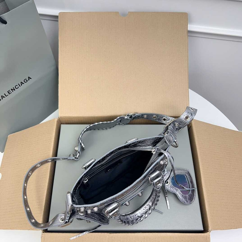 Ba*len*cia*ga neo cagole handbag xs silver